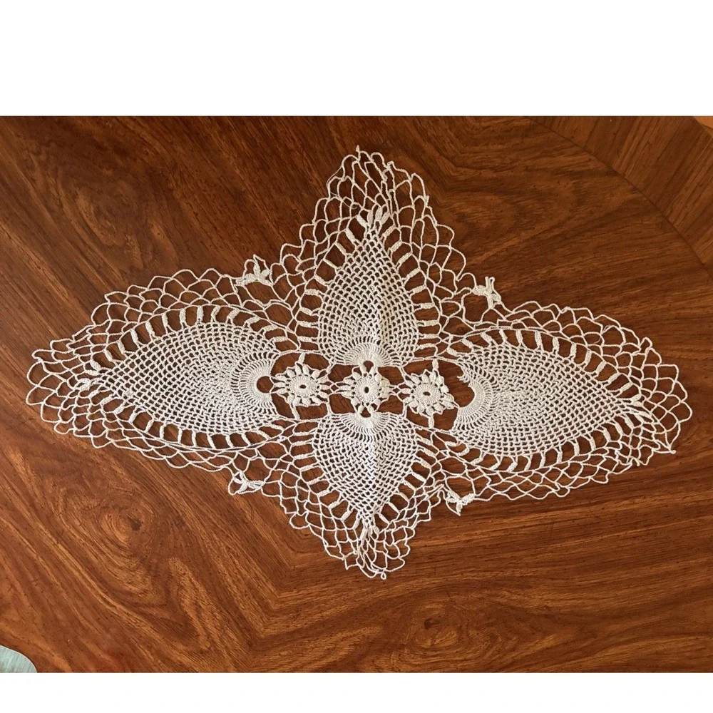 Vintage Handmade Crochet Doily Set 3pc Cream Lace Round Oval Farmhouse Victorian